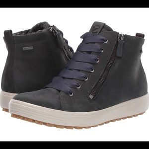 NWOT Ecco Soft 7 Tread Gore-TEX high sneaker